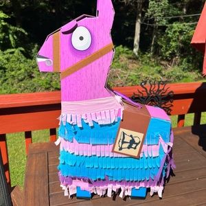 Fortnite Llama Piñata 🎈